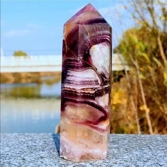 Rare Color natural fluorite gemstone tower - Picture 5 of 7